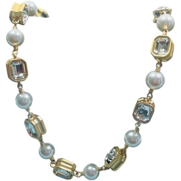 Gold Plated Faux Pearl Necklace - Picture 4 of 8